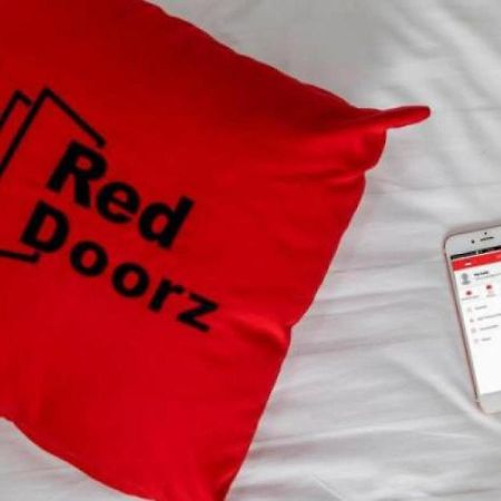 Hotel Reddoorz Syariah At Jalan Menteri Supeno Yogyakarta Exteriér fotografie