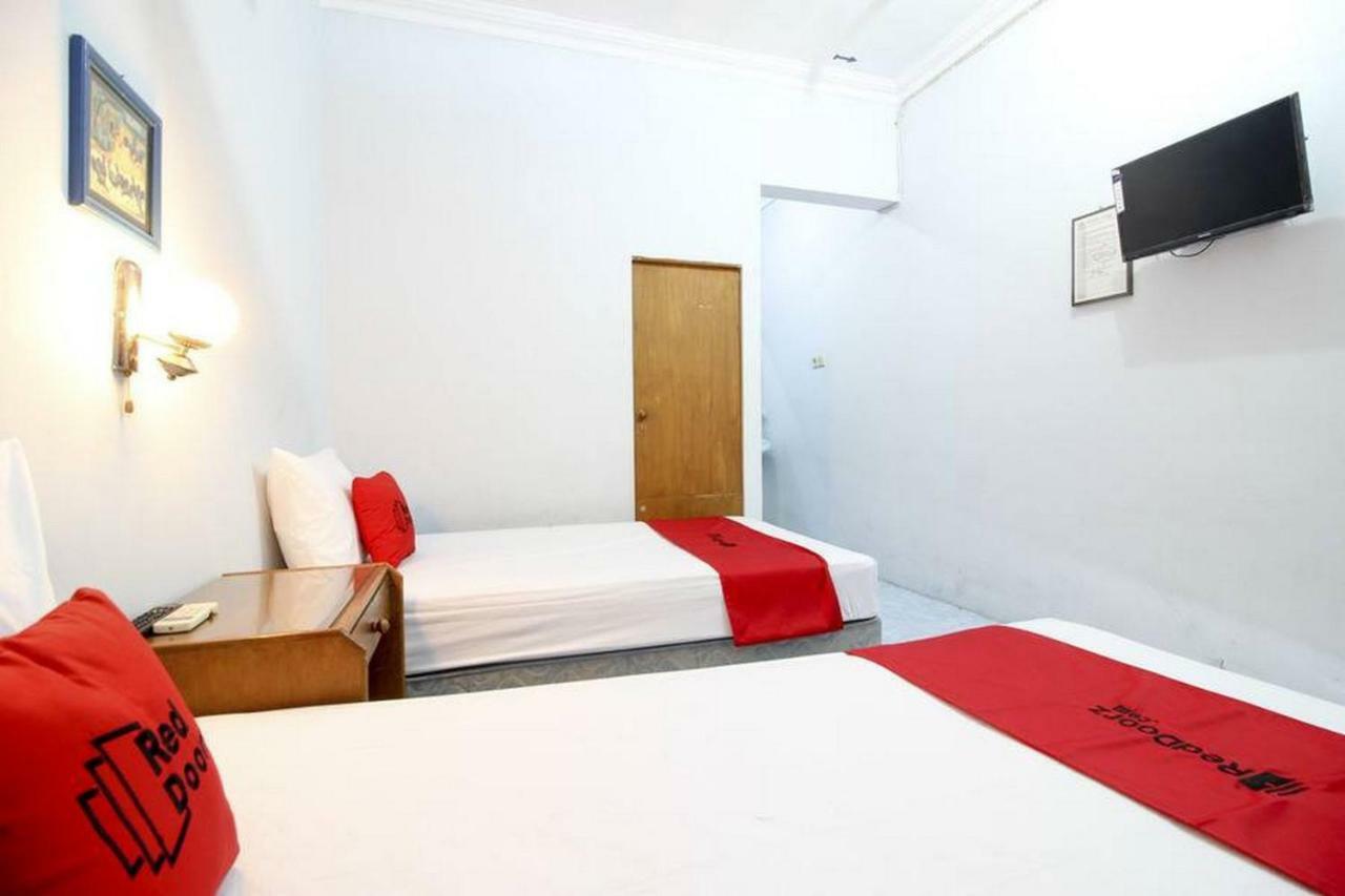 Hotel Reddoorz Syariah At Jalan Menteri Supeno Yogyakarta Exteriér fotografie