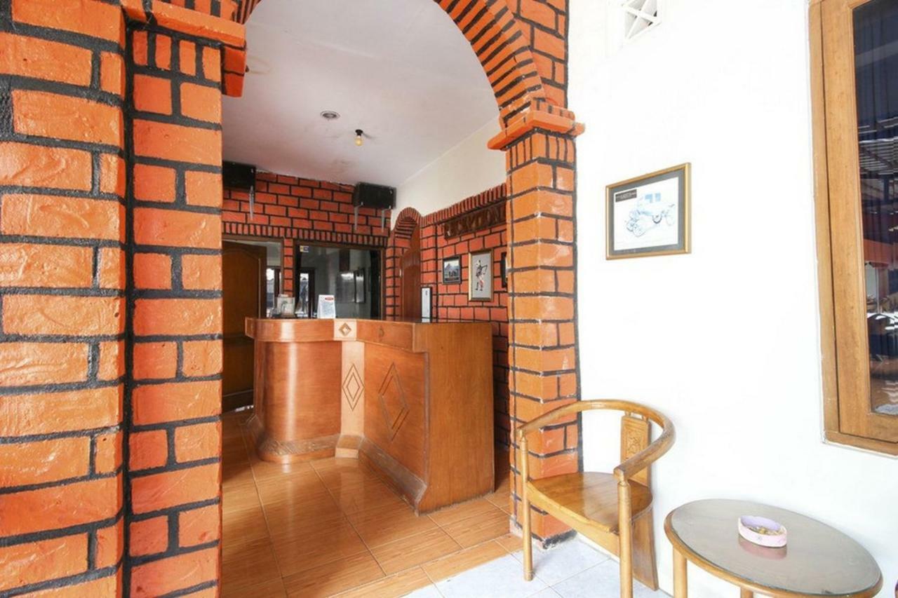 Hotel Reddoorz Syariah At Jalan Menteri Supeno Yogyakarta Exteriér fotografie